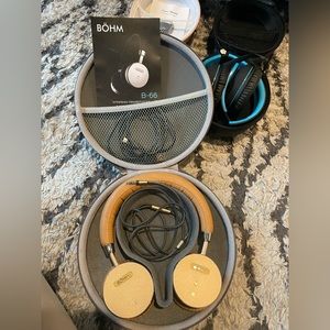 Bohm B-66 Over Ear Wireless Bluetooth Noise Canceling Headphones